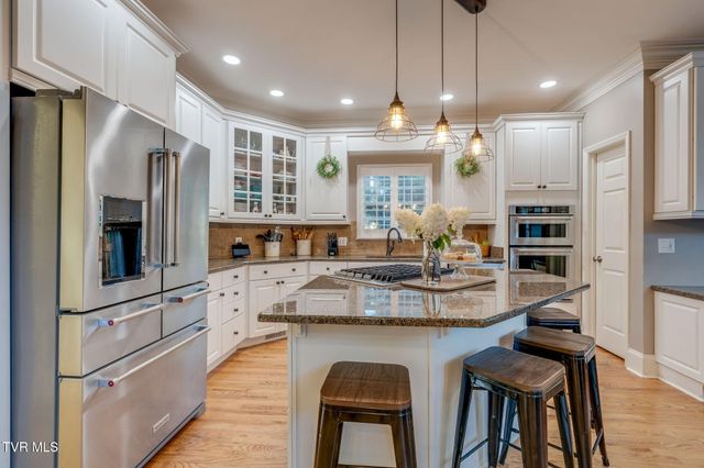 4806 Preston Park Drive, Kingsport, TN 37664