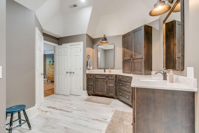 4806 Preston Park Drive, Kingsport, TN 37664