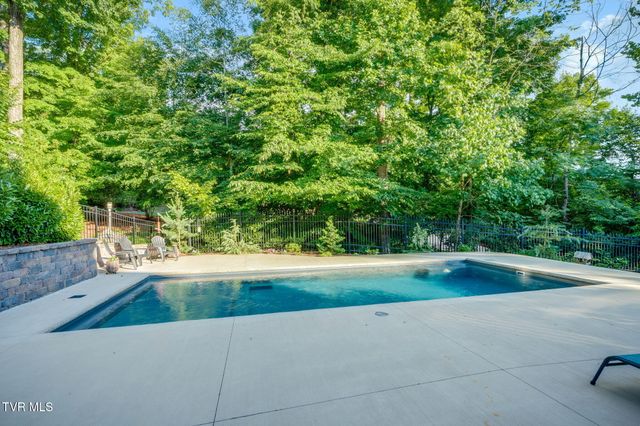 4806 Preston Park Drive, Kingsport, TN 37664