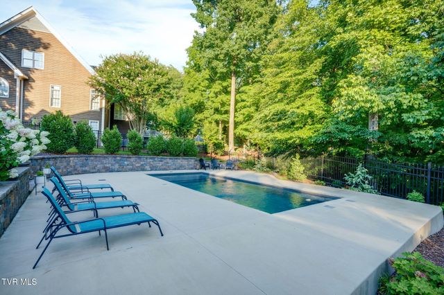 4806 Preston Park Drive, Kingsport, TN 37664
