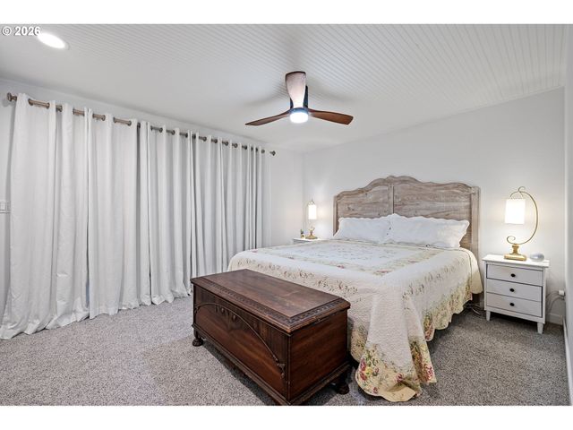 3317 VIDERA Dr, Eugene, OR 97405