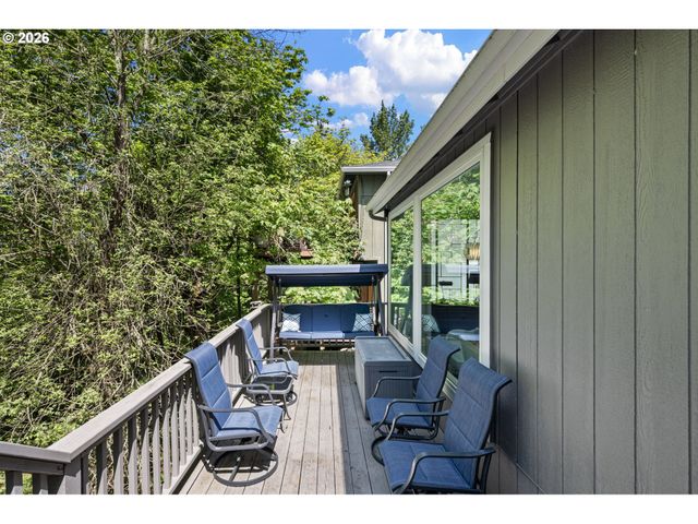 3317 VIDERA Dr, Eugene, OR 97405