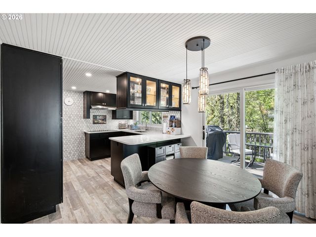 3317 VIDERA Dr, Eugene, OR 97405