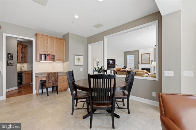 21164 LAUREL SPRINGS DR, Leesburg, VA 20175
