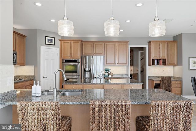 21164 LAUREL SPRINGS DR, Leesburg, VA 20175