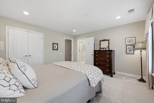 21164 LAUREL SPRINGS DR, Leesburg, VA 20175