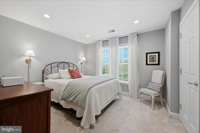 21164 LAUREL SPRINGS DR, Leesburg, VA 20175