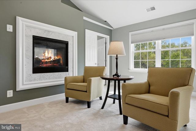 21164 LAUREL SPRINGS DR, Leesburg, VA 20175