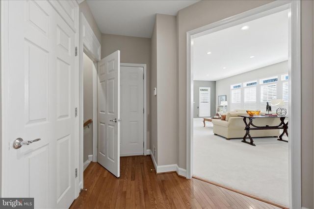 21164 LAUREL SPRINGS DR, Leesburg, VA 20175
