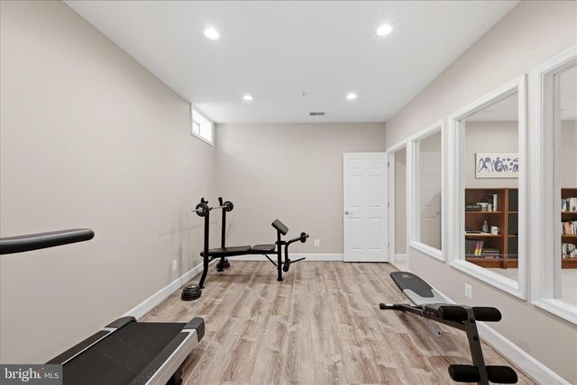 21164 LAUREL SPRINGS DR, Leesburg, VA 20175