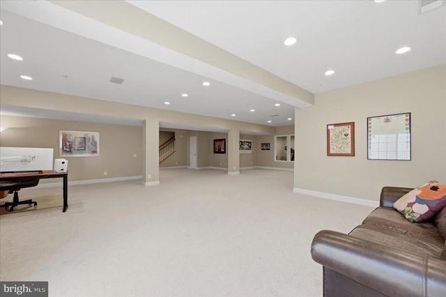 21164 LAUREL SPRINGS DR, Leesburg, VA 20175
