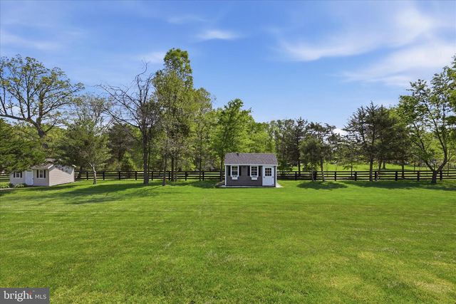 21164 LAUREL SPRINGS DR, Leesburg, VA 20175
