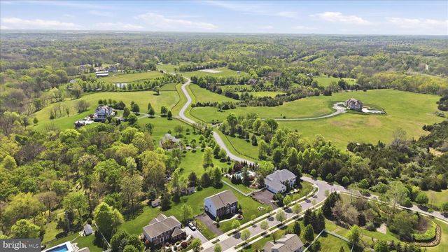 21164 LAUREL SPRINGS DR, Leesburg, VA 20175