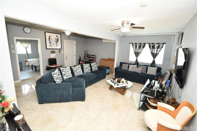 114 S Thorson, Compton, CA 90221