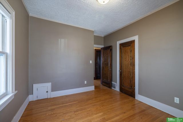 4575 Pacific Street, Omaha, NE 68106