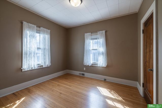 4575 Pacific Street, Omaha, NE 68106