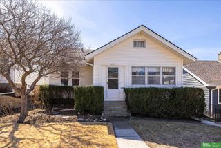 4575 Pacific Street, Omaha, NE 68106