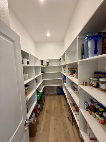 218 Oakcrest Drive, Justin, TX 76247