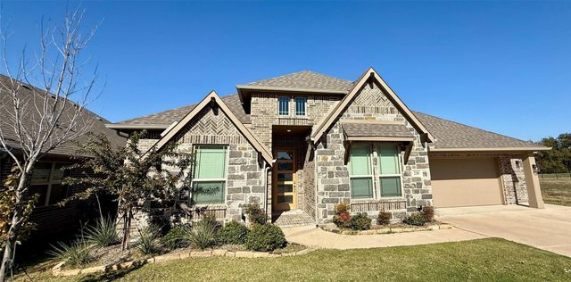 218 Oakcrest Drive, Justin, TX 76247
