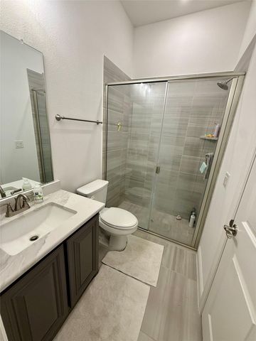 218 Oakcrest Drive, Justin, TX 76247