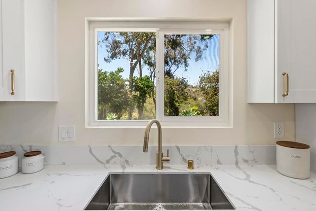 902 Royal Tern Way, Oceanside, CA 92057
