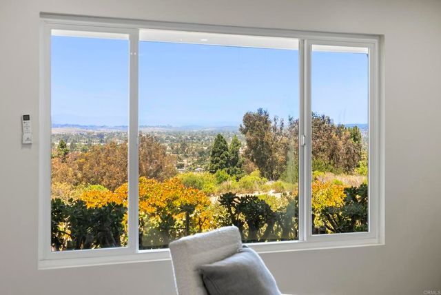 902 Royal Tern Way, Oceanside, CA 92057
