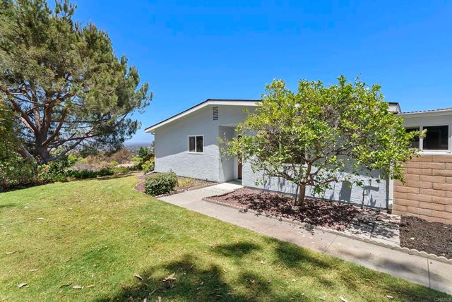 902 Royal Tern Way, Oceanside, CA 92057