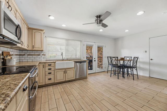 2902 High Plateau Drive, Garland, TX 75044