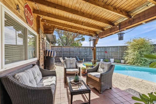 2902 High Plateau Drive, Garland, TX 75044