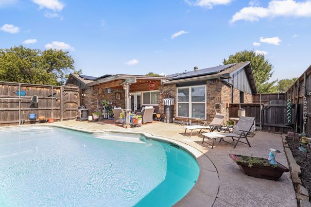 2902 High Plateau Drive, Garland, TX 75044