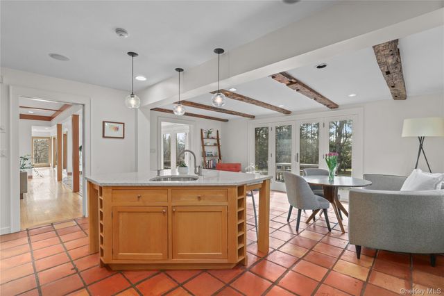 37 Hyatt Road, Briarcliff Manor, NY 10510