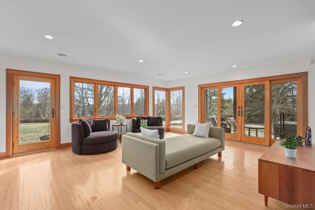 37 Hyatt Road, Briarcliff Manor, NY 10510