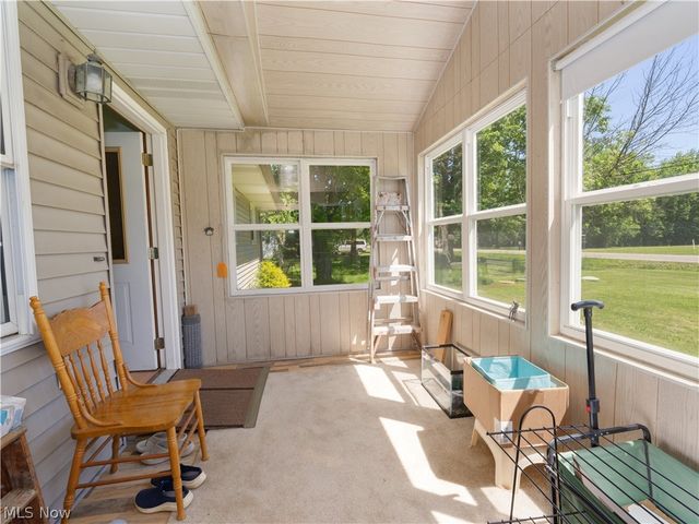 887 State Route 534 NW, Newton Falls, OH 44444