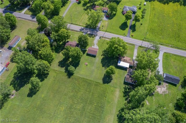 887 State Route 534 NW, Newton Falls, OH 44444