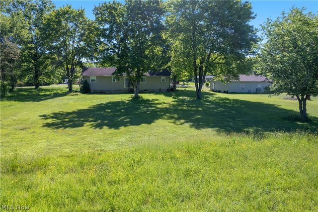 887 State Route 534 NW, Newton Falls, OH 44444
