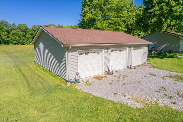 887 State Route 534 NW, Newton Falls, OH 44444