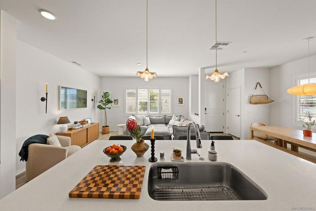 303 Citrine Trails, Fallbrook, CA 92028