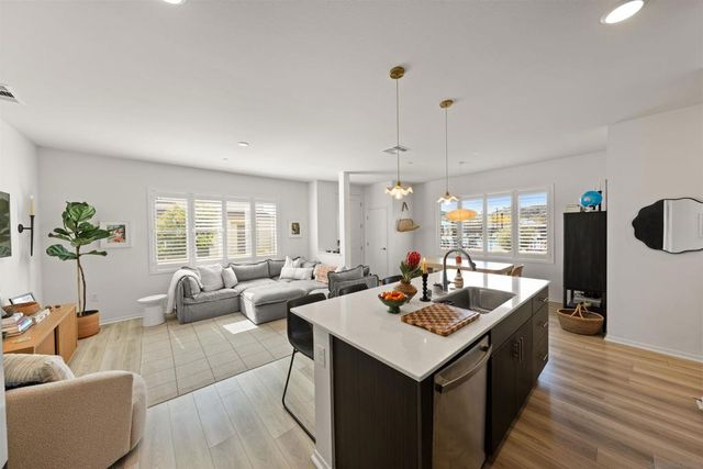 303 Citrine Trails, Fallbrook, CA 92028