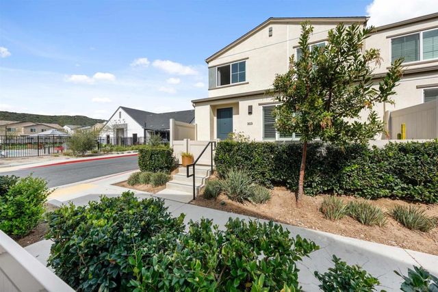 303 Citrine Trails, Fallbrook, CA 92028
