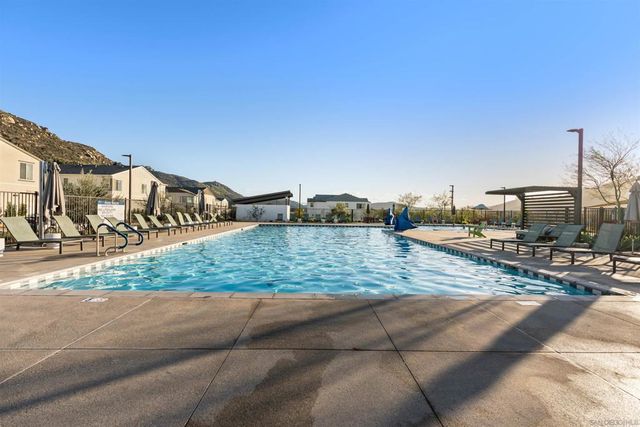 303 Citrine Trails, Fallbrook, CA 92028