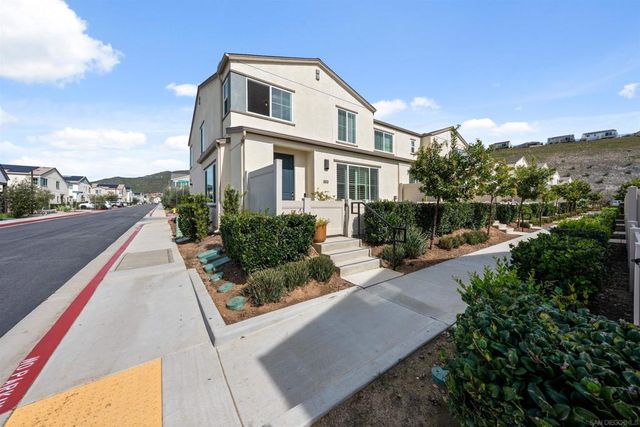 303 Citrine Trails, Fallbrook, CA 92028