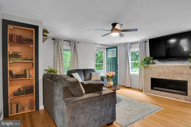 74 BEECHCLIFF DR, Carlisle, PA 17015