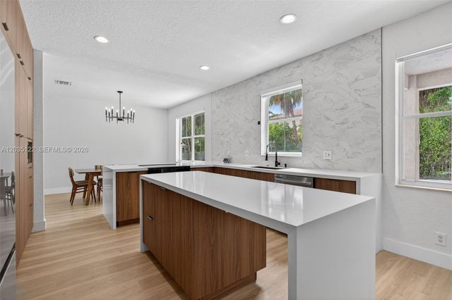 841 Lavender Circle, Weston, FL 33327