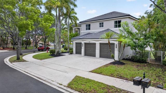 841 Lavender Circle, Weston, FL 33327