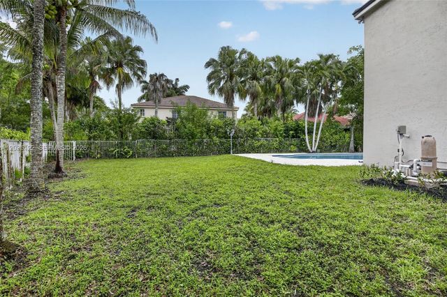 841 Lavender Circle, Weston, FL 33327