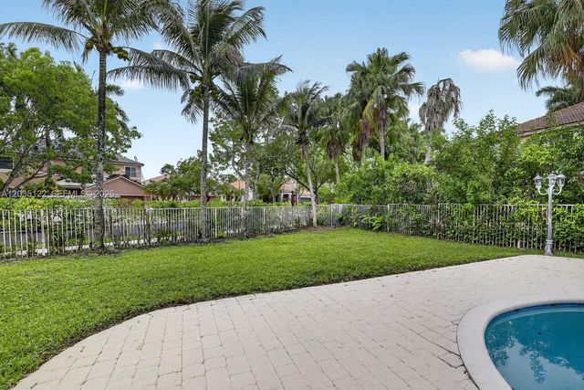 841 Lavender Circle, Weston, FL 33327