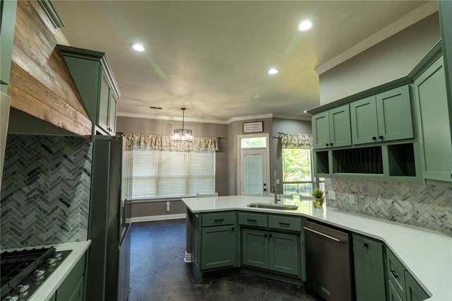11530 Frisco Drive, Farmington, AR 72730