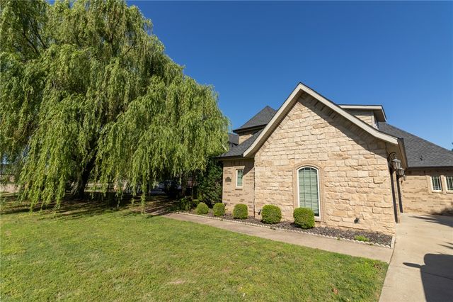 11530 Frisco Drive, Farmington, AR 72730