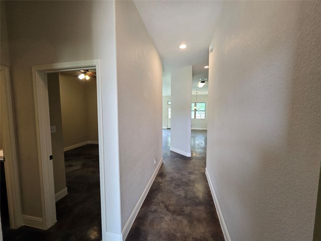 131 Mokulua LN, Bastrop, TX 78602