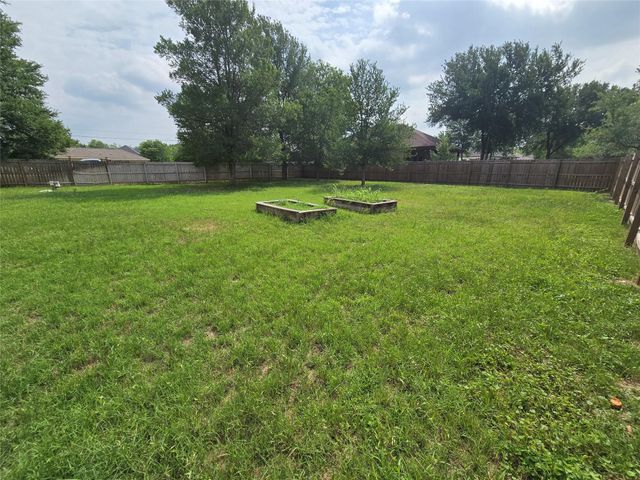 131 Mokulua LN, Bastrop, TX 78602